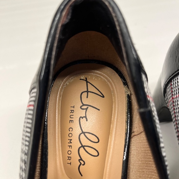 Size 7 Abella thick heeled women’s shoes - Picture 5 of 5